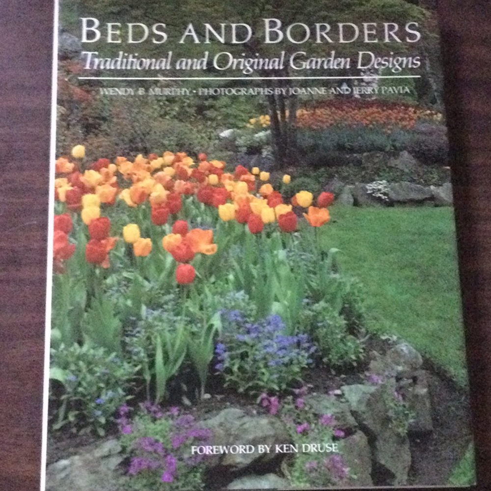 Wendy Murphy “Beds & Borders, Traditional & Original Garden Designs”
